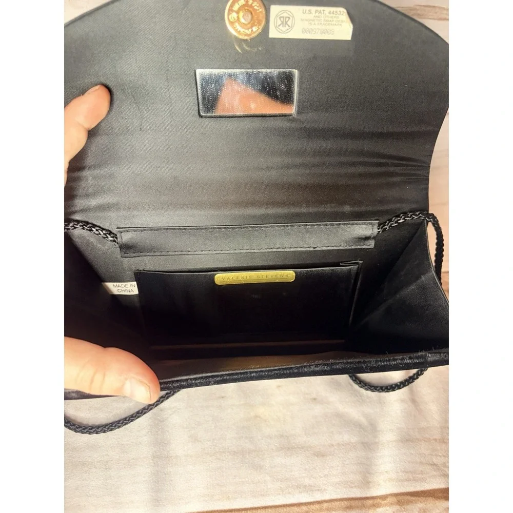 Valerie Stevens Black Velvet Clutch Purse Bag Hidden Strap‎ Mirror Eveningwear